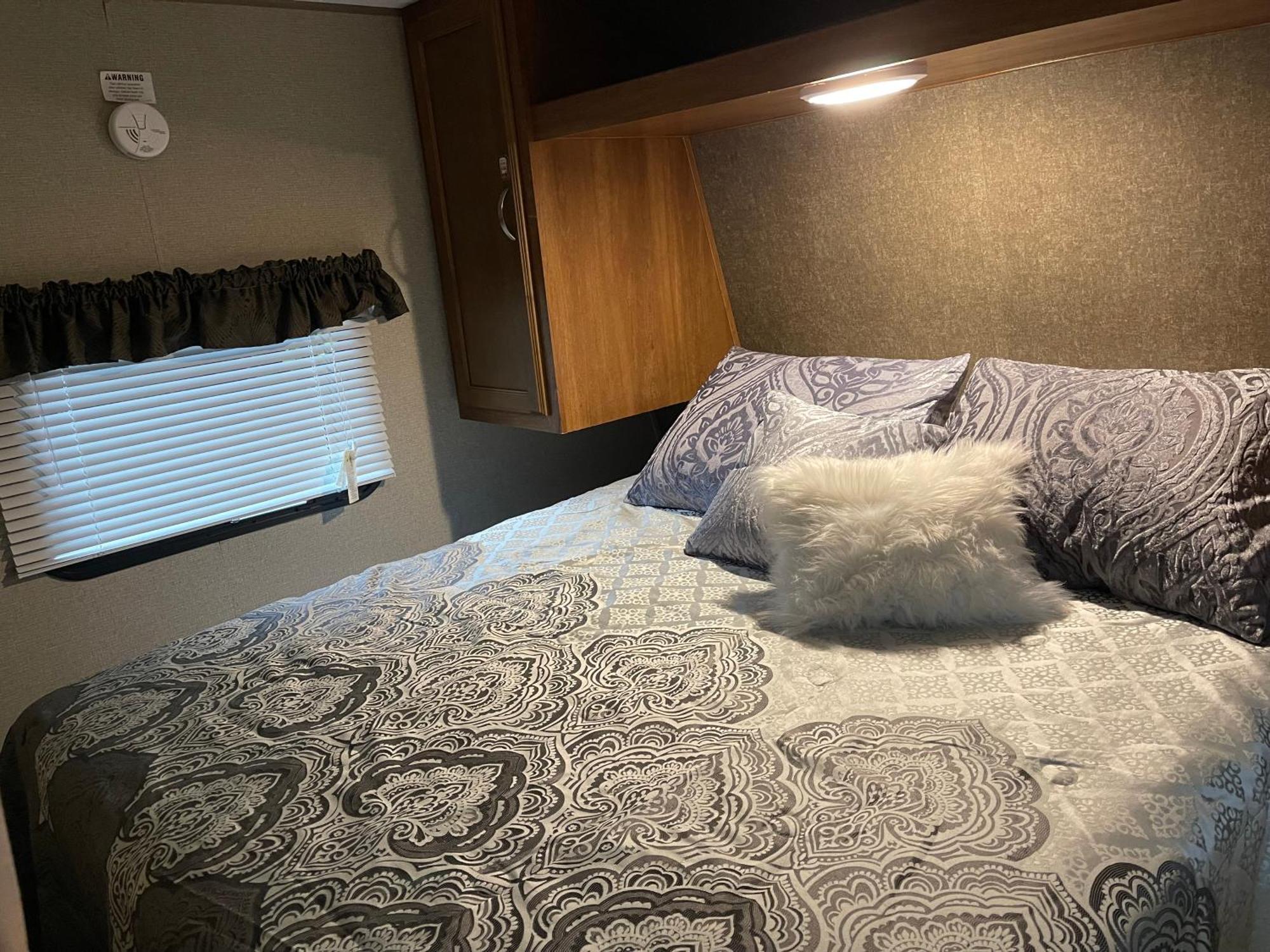 Whispering Oak Mansion Apartment Bear Luaran gambar